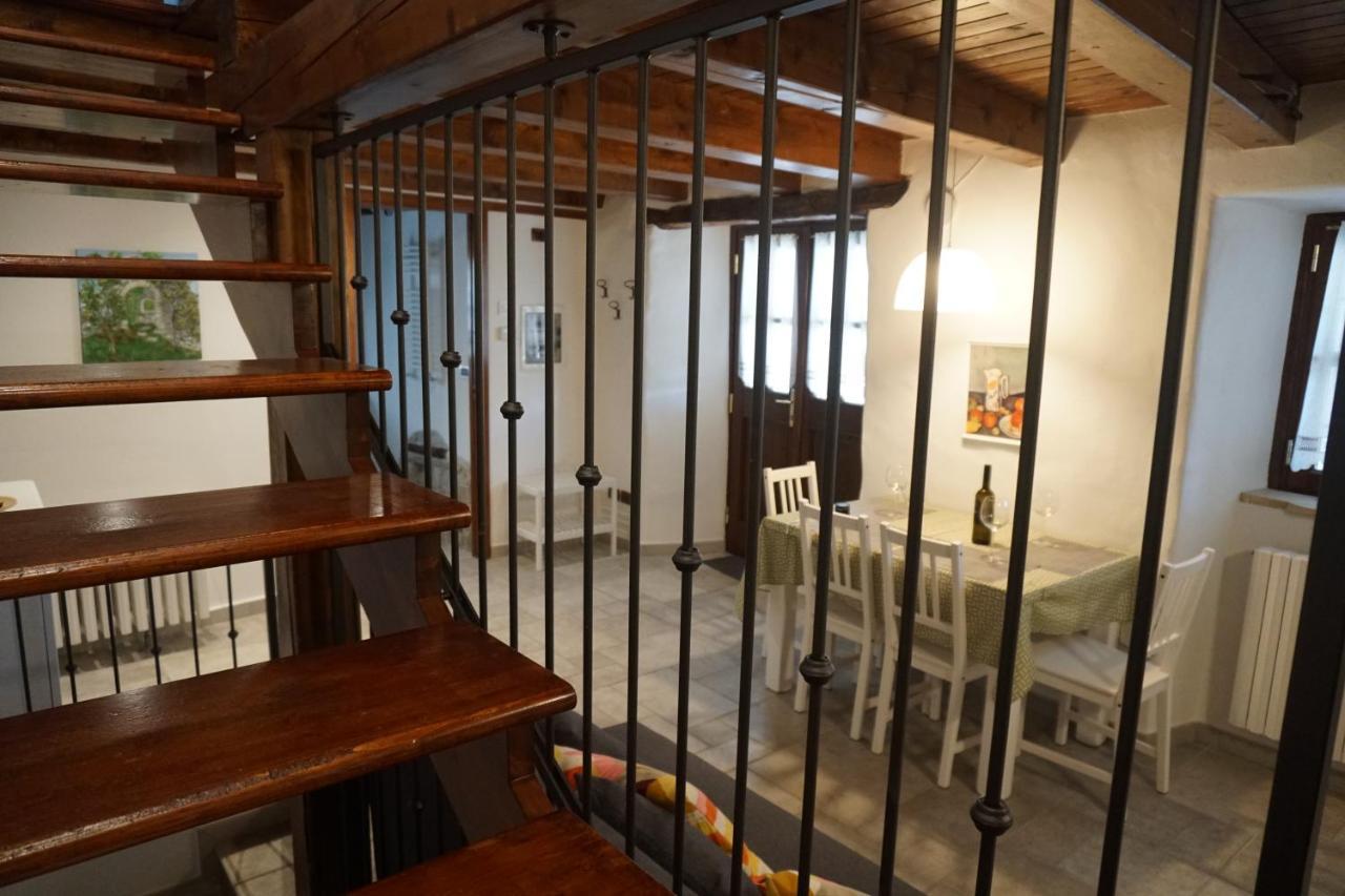 Casa Vacanze Alenka Borgo Grotta Gigante Экстерьер фото